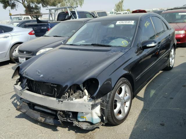 WDBRF52H16F774400 - 2006 MERCEDES-BENZ C GENERATI BLACK photo 2