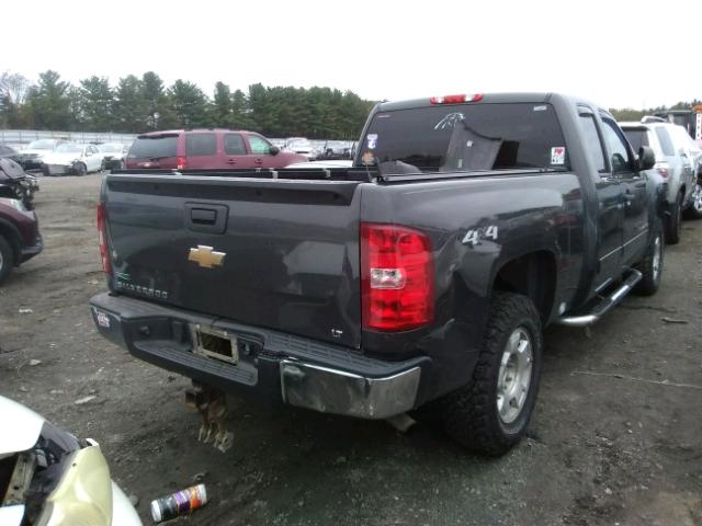 1GCSKSE35AZ201911 - 2010 CHEVROLET SILVERADO GRAY photo 4