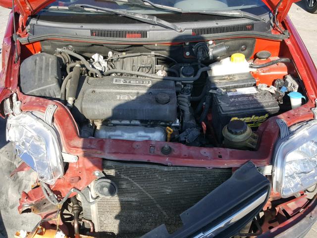 KL1TD52605B409991 - 2005 CHEVROLET AVEO BASE Қызыл фото 7