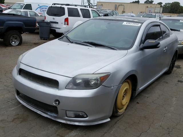 JTKDE177250007205 - 2005 TOYOTA SCION TC 银色 照片 2
