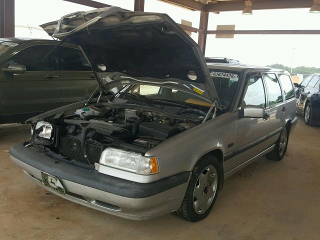 YV1LW5722V2286908 - 1997 VOLVO 850 T5 SILVER photo 2