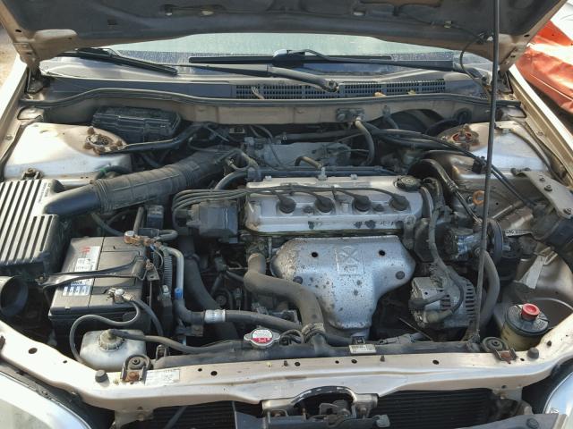 1HGCG56411A047261 - 2001 HONDA ACCORD LX TAN photo 7