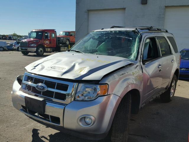 1FMCU9EG4BKB27316 - 2011 FORD ESCAPE WHITE photo 2