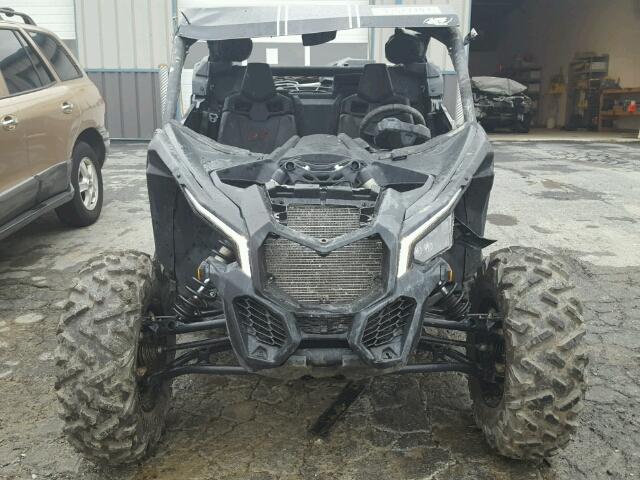 3JBVDAW40HK000047 - 2017 CAN-AM MAVERICK X BLACK photo 9