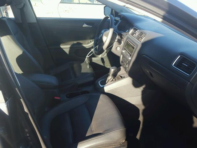 3VWD17AJ3EM287480 - 2014 VOLKSWAGEN JETTA SE Գրաֆիտ լուսանկար 5