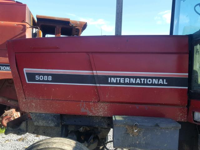 2540002U005688 - 1985 CABIN TRAILER TRACTOR RED photo 7