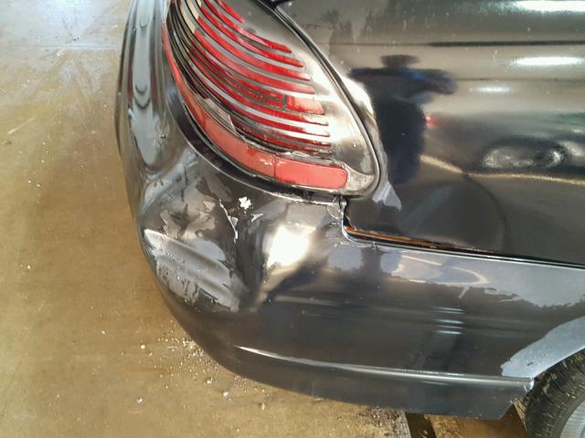 1G2WP52K52F242479 - 2002 PONTIAC GRAND PRIX BLACK photo 10