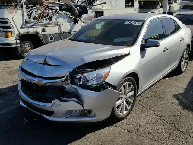 1G11E5SA5GF168175 - 2016 CHEVROLET MALIBU LIM SILVER photo 2