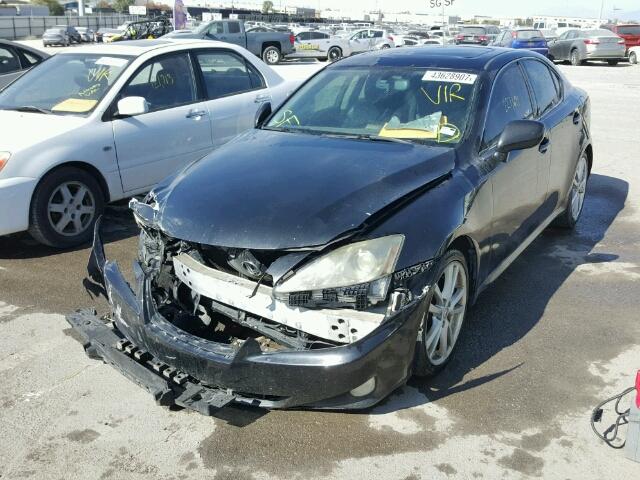 JTHBE262865002846 - 2006 LEXUS IS BLACK photo 2