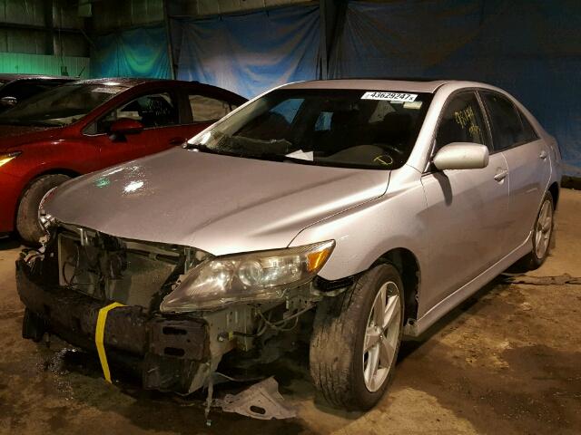 4T1BF3EK2BU200078 - 2011 TOYOTA CAMRY BASE SILVER photo 2