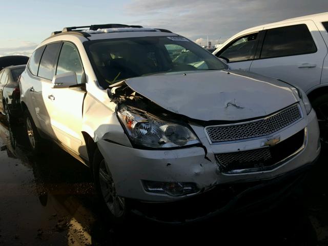 1GNKRGED0BJ241712 - 2011 CHEVROLET TRAVERSE L WHITE photo 1