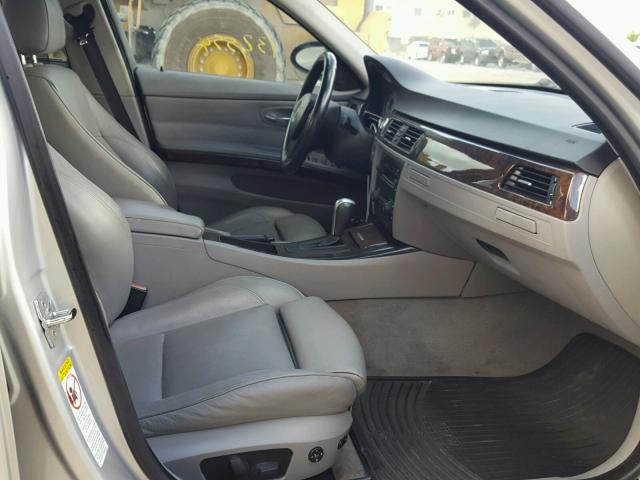 WBAVB17586NK41479 - 2006 BMW 325 I AUTO BLACK photo 5