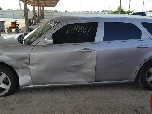 2D4FV47T88H130699 - 2008 DODGE MAGNUM SILVER photo 9