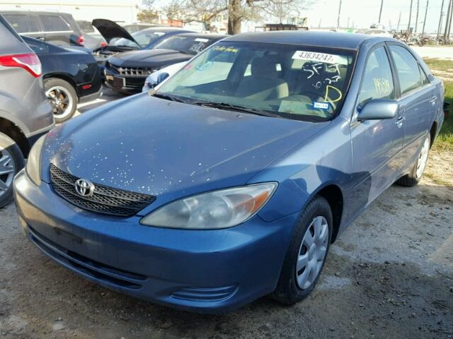 4T1BE32K33U728009 - 2003 TOYOTA CAMRY LE BLUE photo 2
