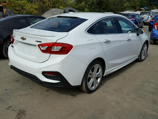 1G1BF5SM6H7109319 - 2017 CHEVROLET CRUZE PREM WHITE photo 4