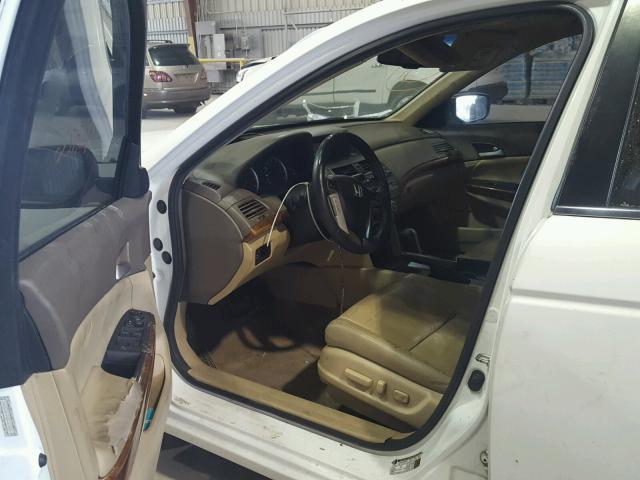 1HGCP2F81AA161522 - 2010 HONDA ACCORD EXL WHITE photo 9