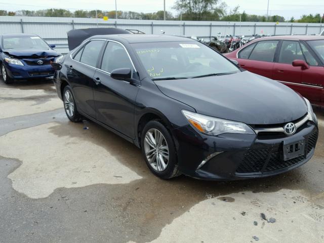 4T1BF1FK7FU036285 - 2015 TOYOTA CAMRY LE შავი ფოტო 1