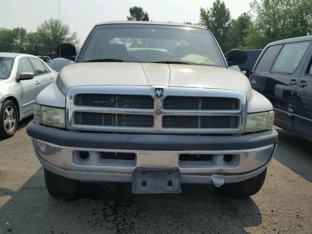 3B7KC23ZX2M230067 - 2002 DODGE RAM 2500 WHITE photo 9