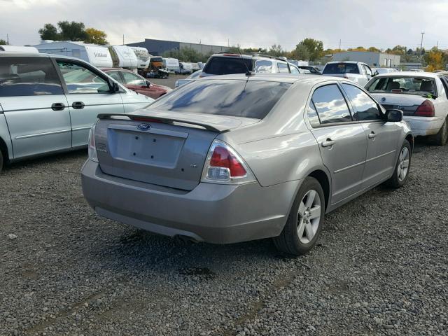 3FAHP07Z39R121465 - 2009 FORD FUSION SE SILVER photo 4