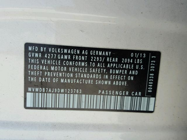 WVWDB7AJ9DW123763 - 2013 VOLKSWAGEN GOLF WHITE photo 10
