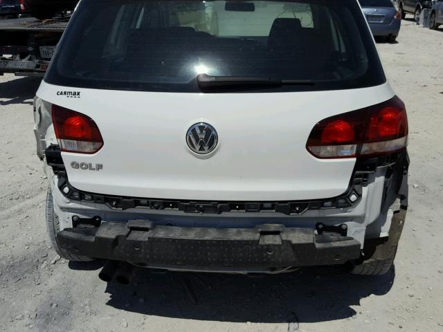 WVWDB7AJ9DW123763 - 2013 VOLKSWAGEN GOLF WHITE photo 9