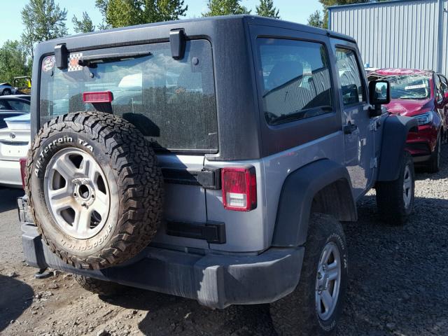 1C4AJWAG4FL554780 - 2015 JEEP WRANGLER S 银色 照片 4