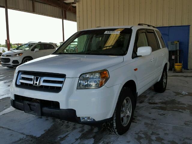 5FNYF28426B028574 - 2006 HONDA PILOT EX WHITE photo 2