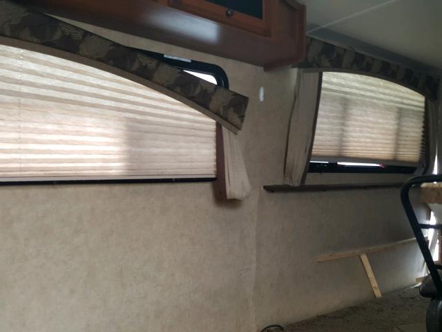 47CTCLP26CK133110 - 2012 COLE CAMPER WHITE photo 8