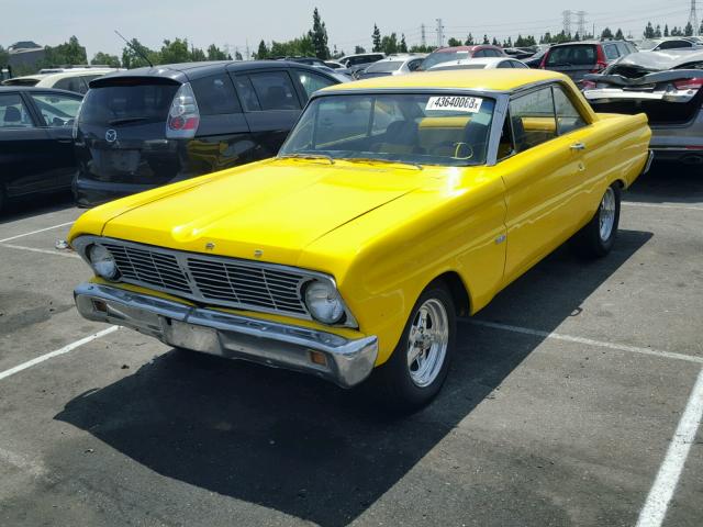 5H17C207473 - 1965 FORD FALCON YELLOW photo 2