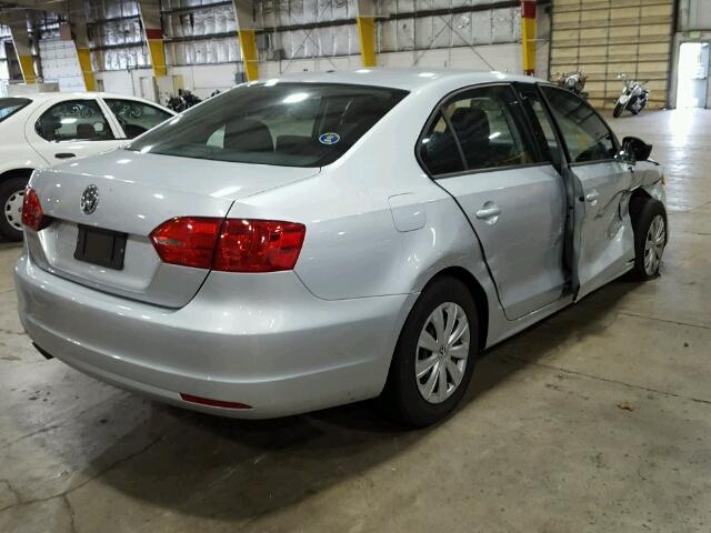 3VW2K7AJ5DM430576 - 2013 VOLKSWAGEN JETTA BASE GRAY photo 4