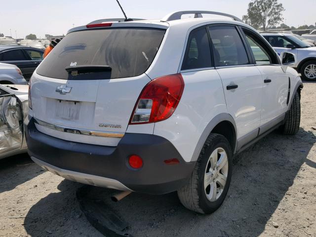 3GNAL2EKXES565459 - 2014 CHEVROLET CAPTIVA LS WHITE photo 4