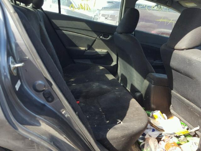 2HGFB2F57DH302357 - 2013 HONDA CIVIC LX Gris foto 6