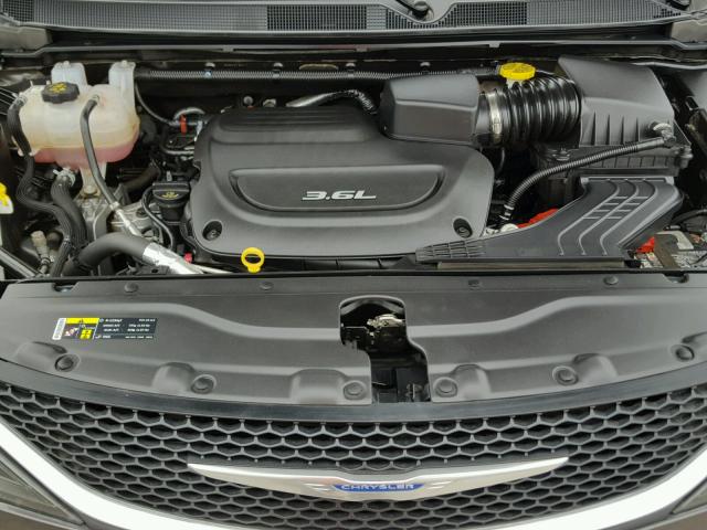 2C4RC1CG2HR560780 - 2017 CHRYSLER PACIFICA L ნაცრისფერი ფოტო 7