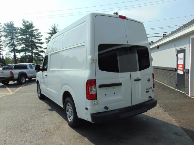 1N6AF0LY6DN100694 - 2013 NISSAN NV 2500 WHITE photo 4