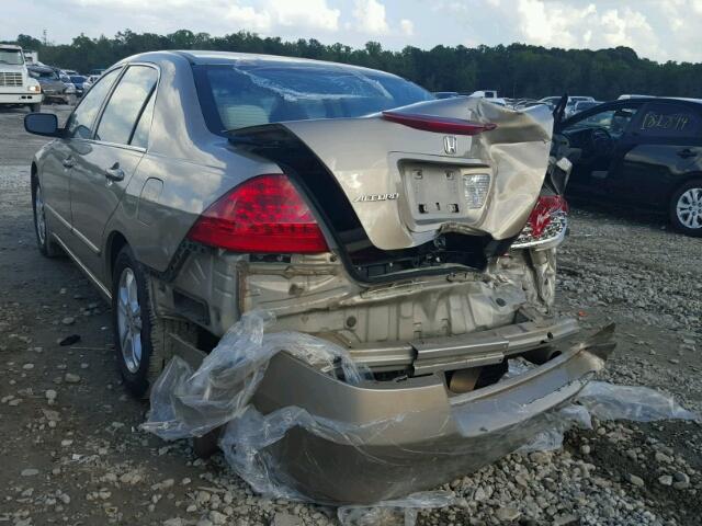 1HGCM56717A174393 - 2007 HONDA ACCORD GOLD photo 3