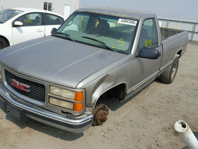 1GTGC34RXYR229437 - 2000 GMC SIERRA C35 GRAY photo 2