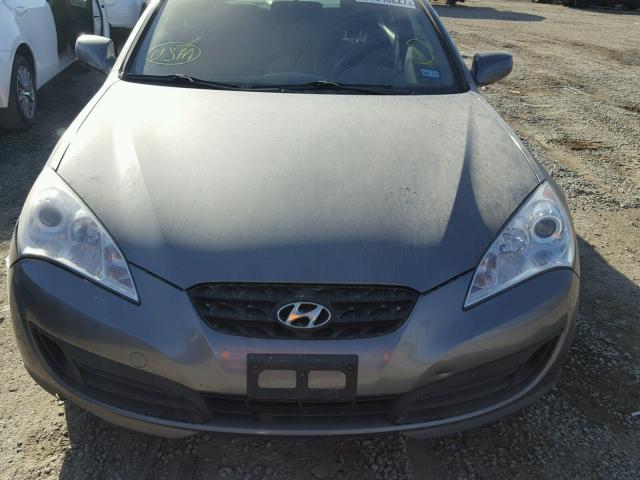 KMHHT6KD9BU052750 - 2011 HYUNDAI GENESIS CO GRAY photo 9