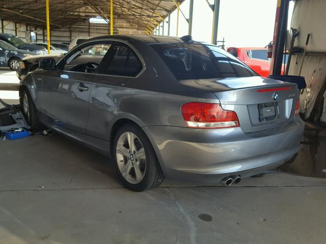 WBAUP7C50DVP25696 - 2013 BMW 128 I GRAY photo 3