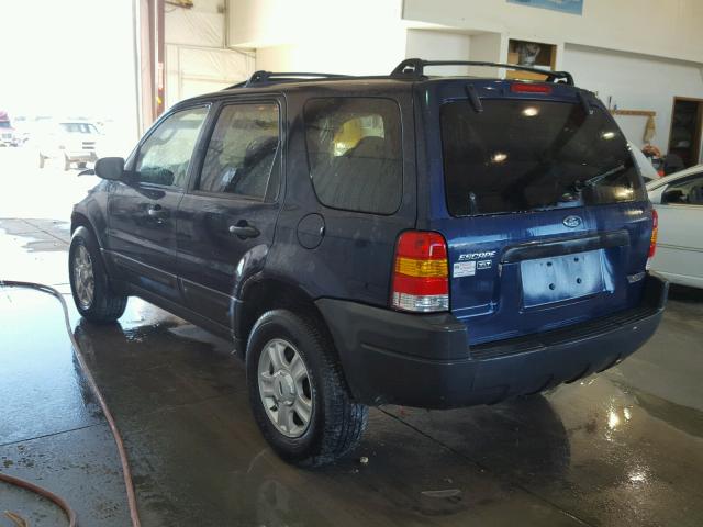 1FMYU03144KA29485 - 2004 FORD ESCAPE BLUE photo 3