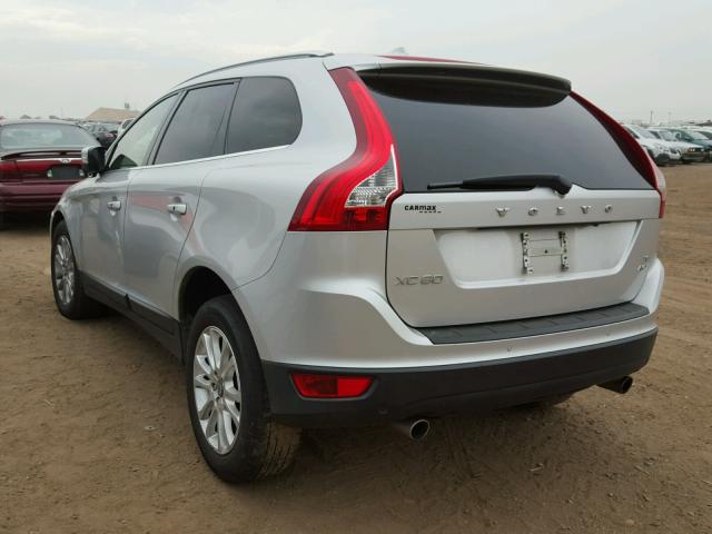 YV4992DZ0A2030779 - 2010 VOLVO XC60 T6 SILVER photo 3