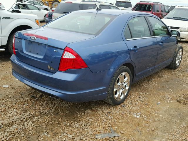 3FAHP0HA5AR335256 - 2010 FORD FUSION BLUE photo 4