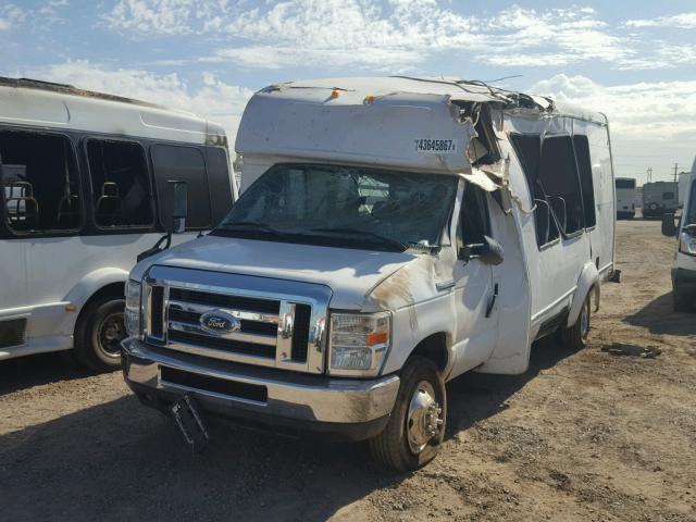 1FDEE3FSXGDC08371 - 2016 FORD ECONOLINE WHITE photo 2