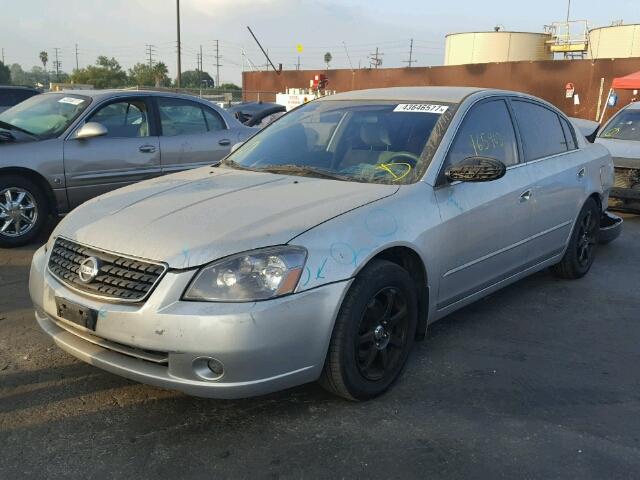 1N4AL11D25N426551 - 2005 NISSAN ALTIMA S SILVER photo 2