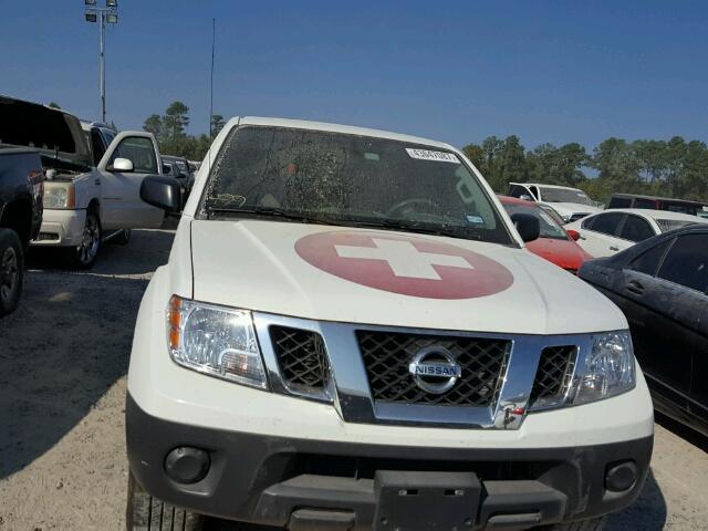 1N6AD0ER0GN758222 - 2016 NISSAN FRONTIER S WHITE photo 9