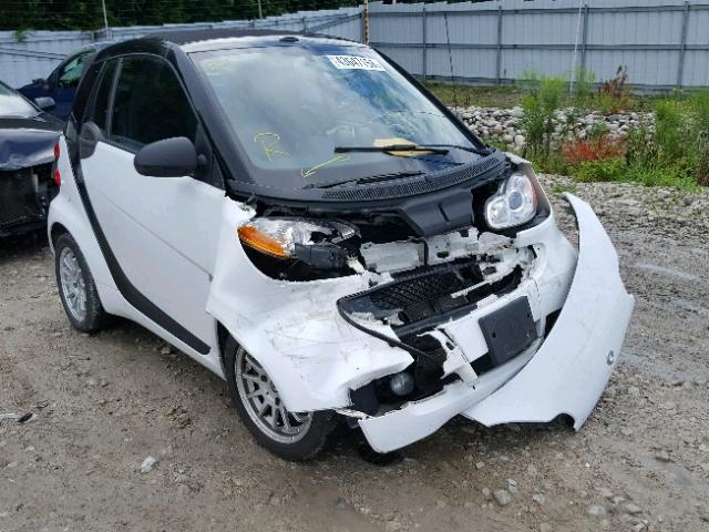 WMEEK3BAXBK505138 - 2011 SMART FORTWO PAS WHITE photo 1