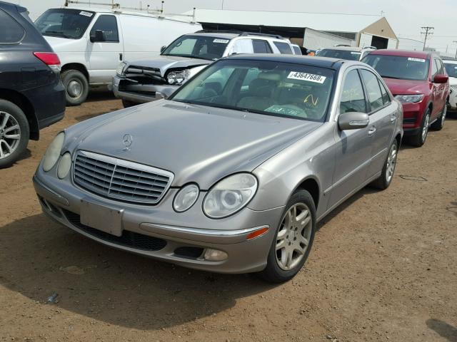 WDBUF65J53A162059 - 2003 MERCEDES-BENZ E 320 SILVER photo 2