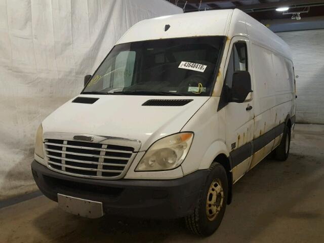 WDYPF445275158061 - 2007 FREIGHTLINER SPRINTER 3 WHITE photo 2