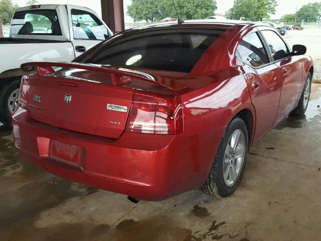 2B3KA33G98H271499 - 2008 DODGE CHARGER RED photo 4