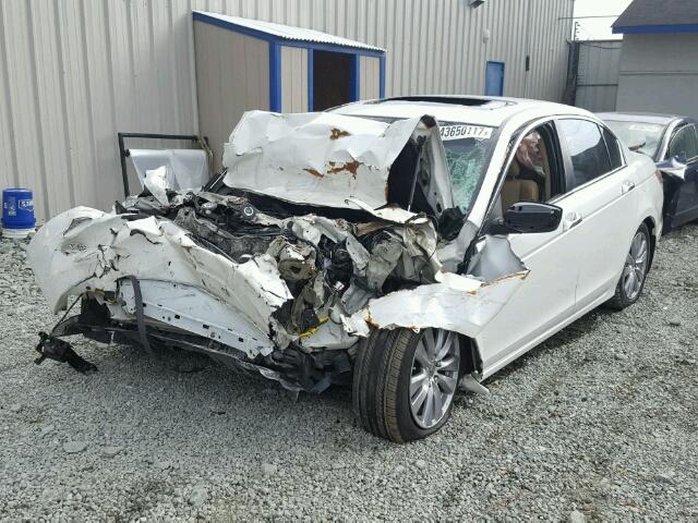 1HGCP3F88CA040902 - 2012 HONDA ACCORD EXL WHITE photo 2