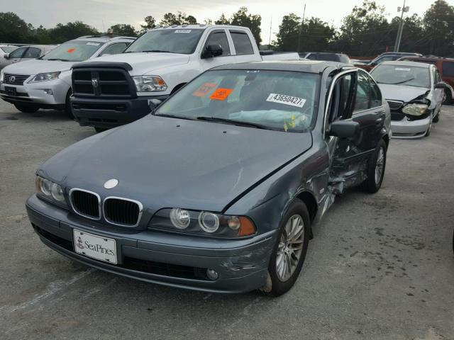 WBADT63452CK25166 - 2002 BMW 530 I AUTO BLUE photo 2